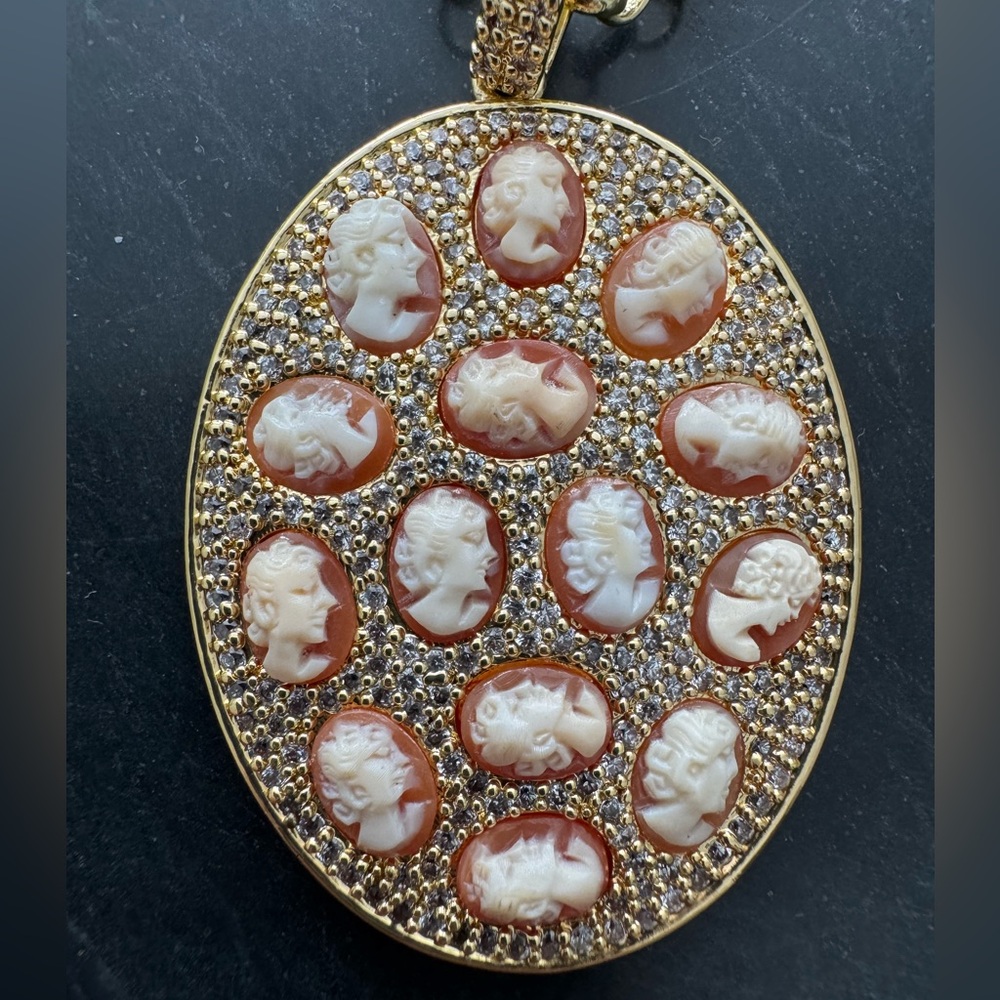 Amedeo Cameo Pendant Necklace
